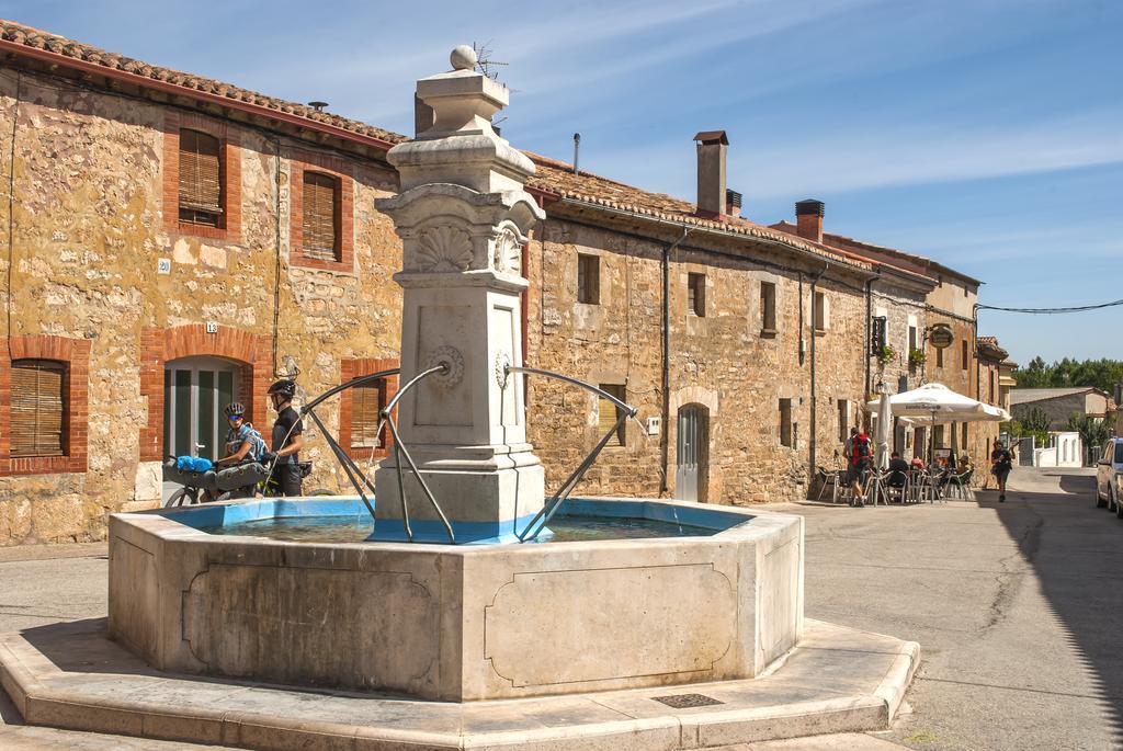 Hostal-Bar Restaurante "La Fuente" Rabé de las Calzadas Eksteriør billede